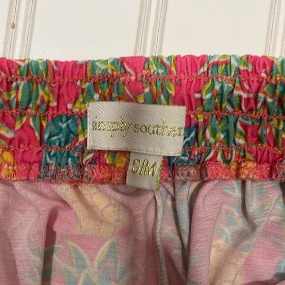 Simply Southern pineapple tassel shorts - Picture 3 of 5